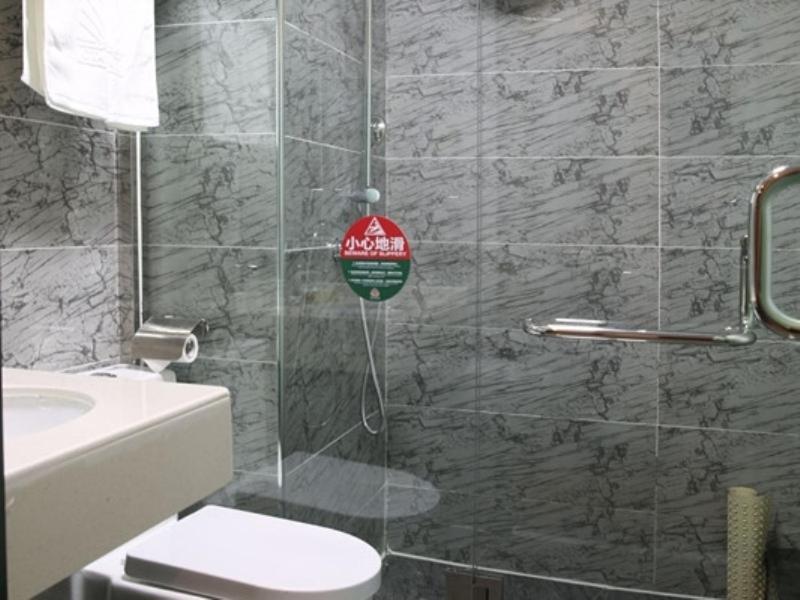 Greentree Wulumuqi Airport Hotel Urumqi Exteriör bild